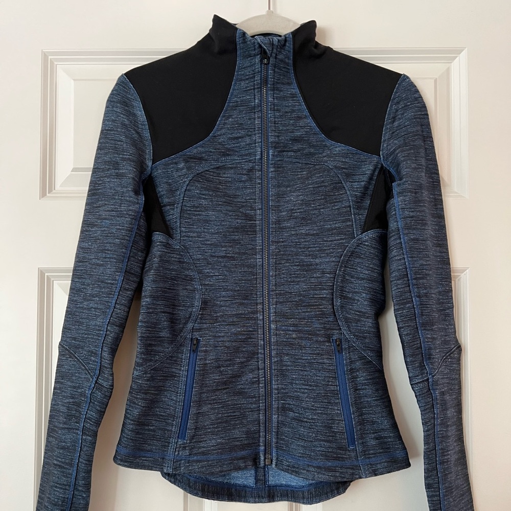 Lululemon athletic zip up in Navy blue heather